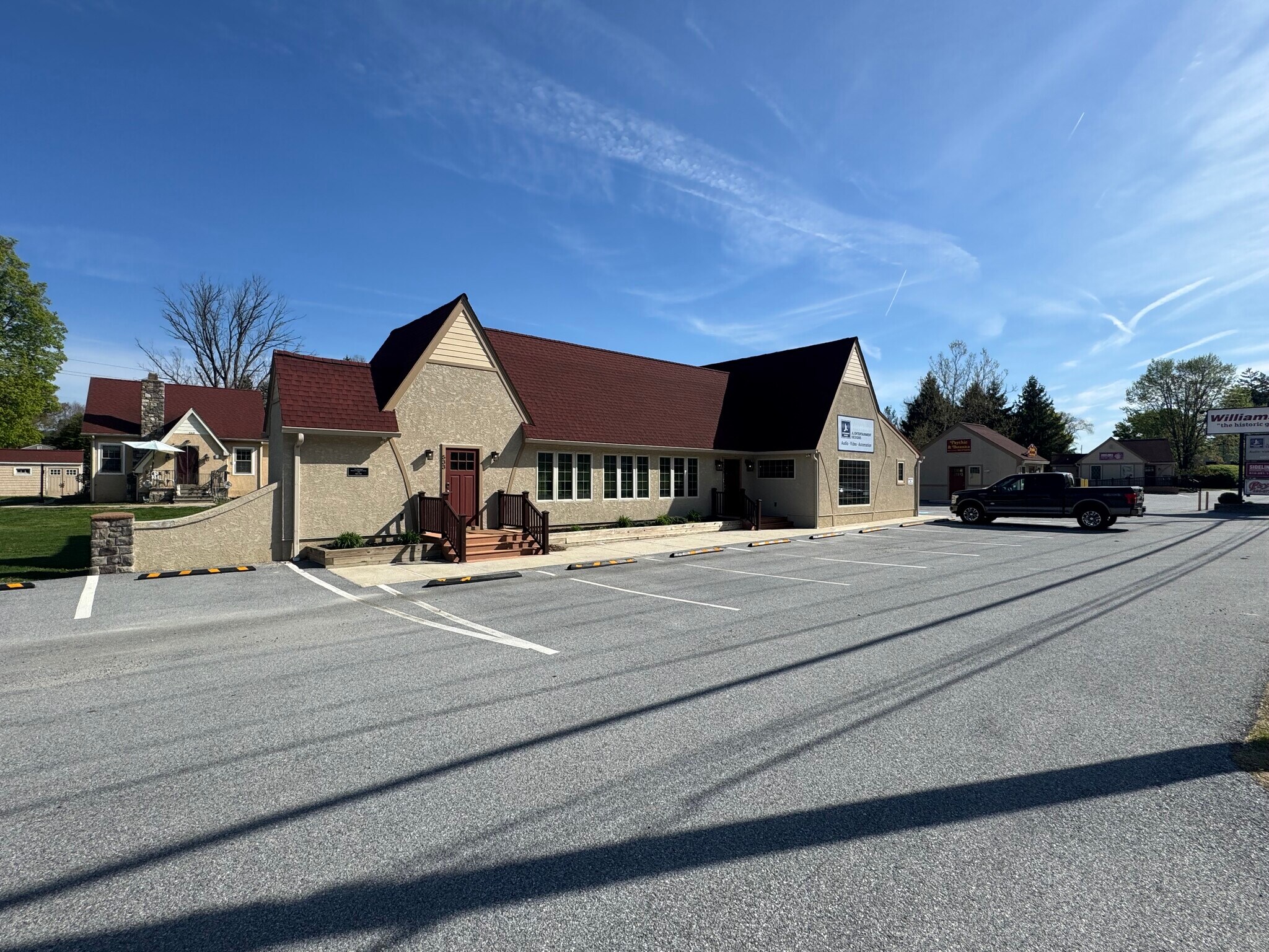 533 E Lincoln Hwy, Exton, PA for lease Primary Photo- Image 1 of 5