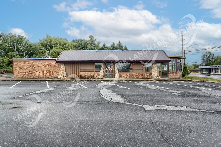 3608 Market St, Camp Hill, PA for lease - Building Photo - Image 2 of 5