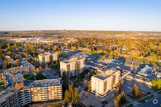 4603 Varsity Dr NW, Calgary, AB - aerial  map view - Image1