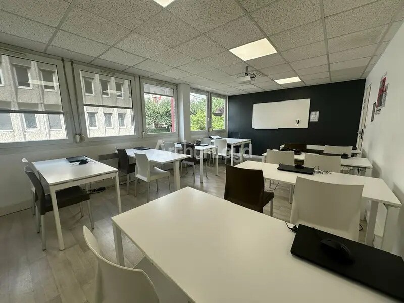 Office in Strasbourg for sale Interior Photo- Image 1 of 15