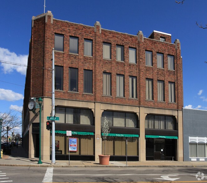 100-108 N Main St, Elmira, NY à louer - Photo du bâtiment - Image 3 de 3