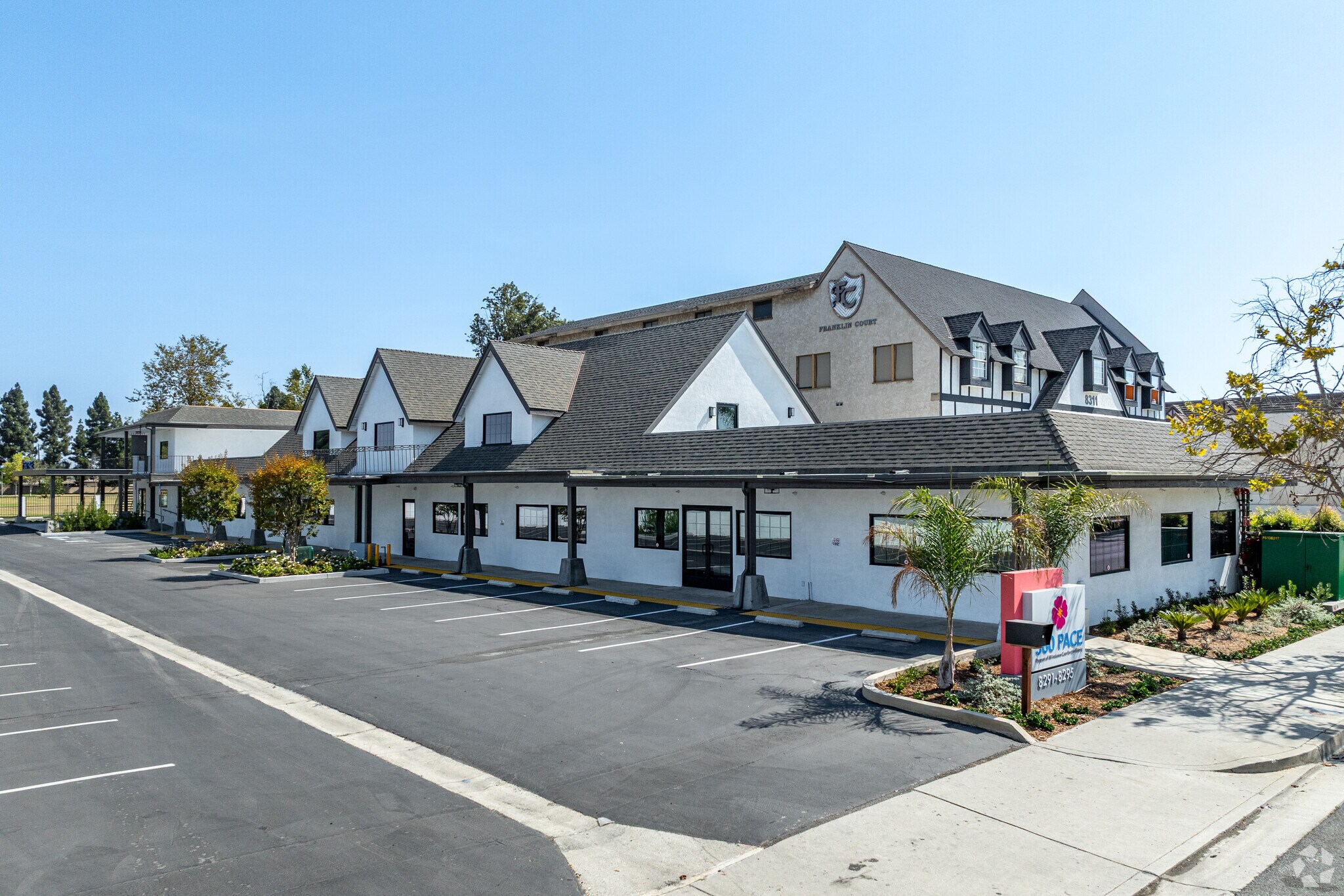 8291-8295 Westminster Blvd, Westminster, CA à louer Photo principale- Image 1 de 30