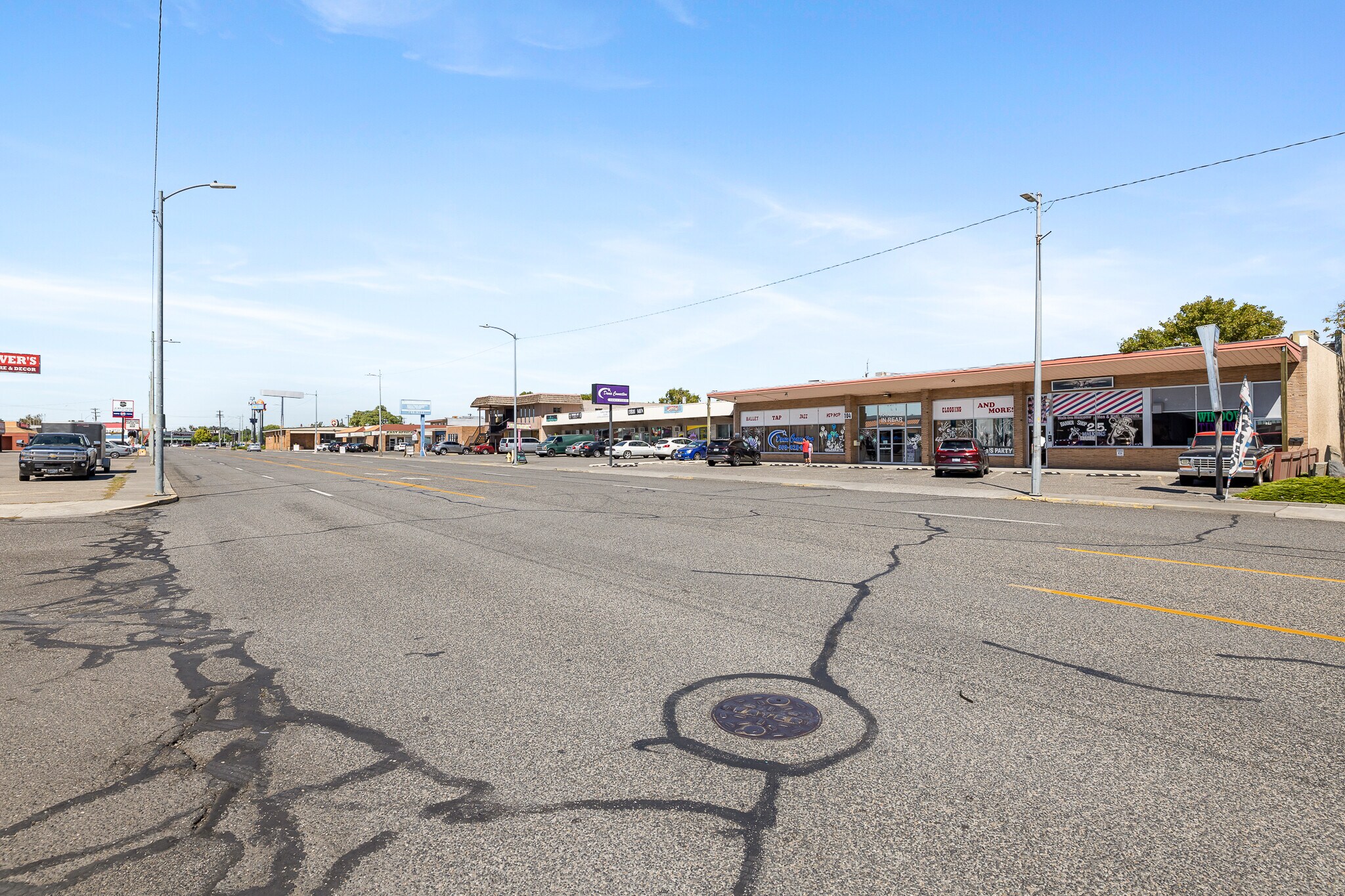 108-112 Vista Way, Kennewick, WA à vendre Photo principale- Image 1 de 2