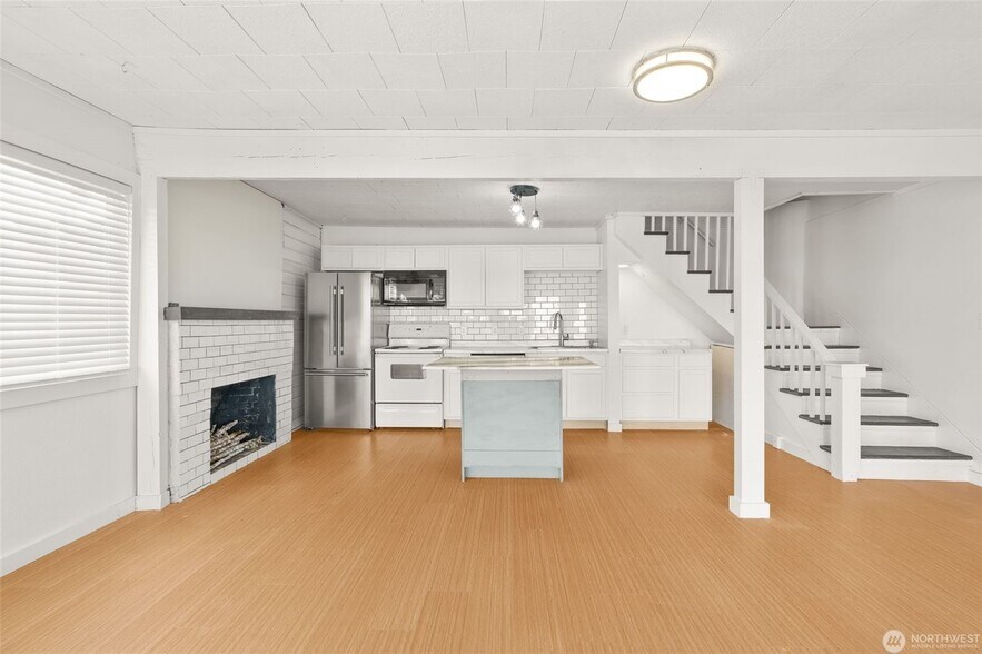 4705 Pacific Way, Seaview, WA à vendre - Photo du bâtiment - Image 3 de 41