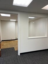 702 S Beretania St, Honolulu, HI for lease Building Photo- Image 2 of 5