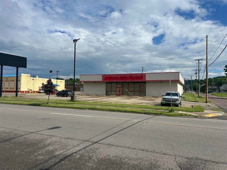 455 Washington Ave, Huntington, WV à vendre - Photo du bâtiment - Image 3 de 13