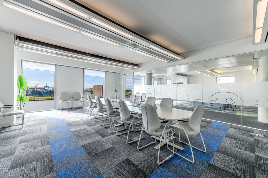 3 Britannia Quay, Cardiff for lease - Building Photo - Image 2 of 6
