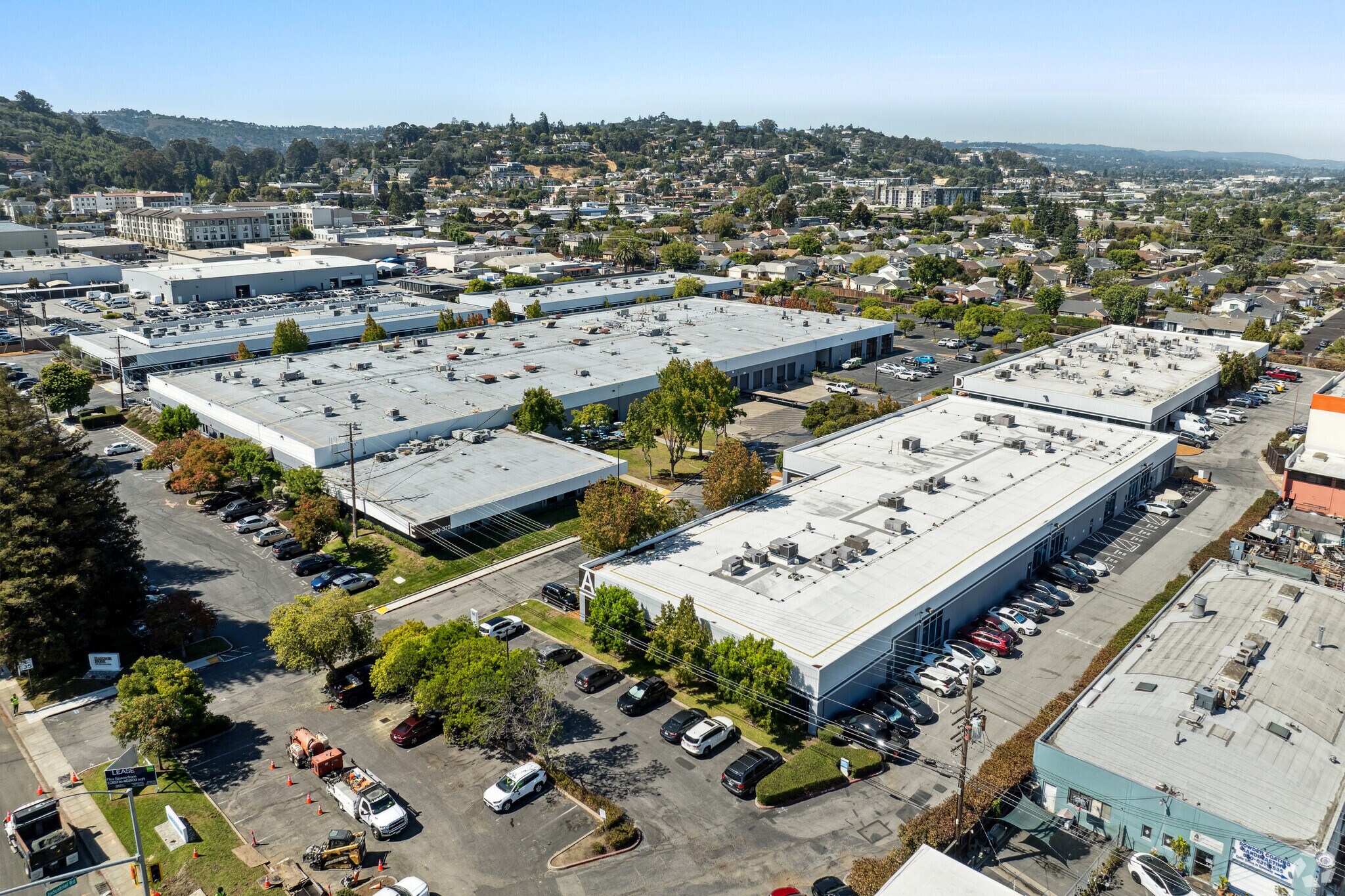 300-350 Harbor Blvd, Belmont, CA à louer Photo principale- Image 1 de 11