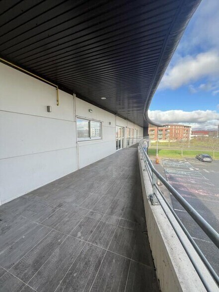 4 Avenue André-Marie Ampère, Colomiers à louer - Photo du bâtiment - Image 2 de 5