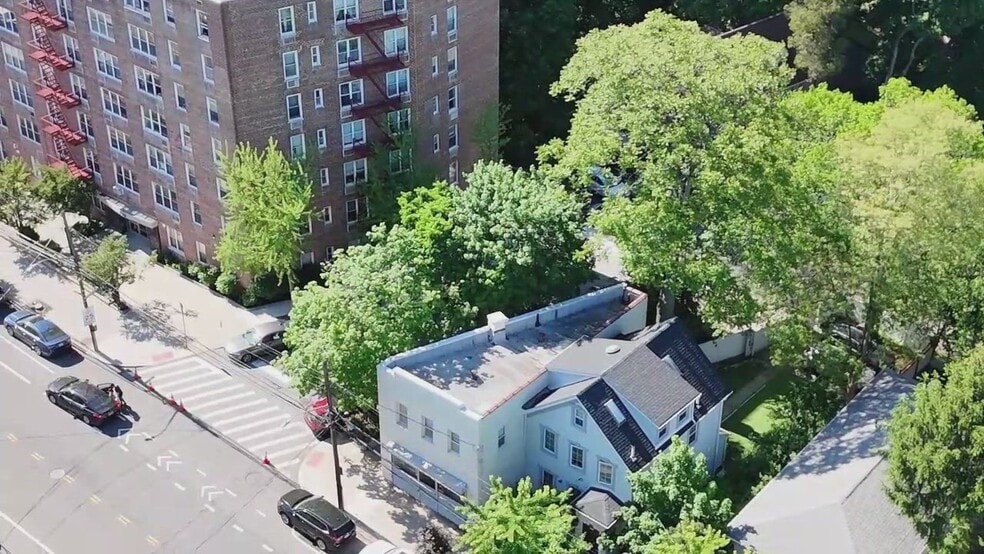 5731 Mosholu Ave, Bronx, NY for sale - Commercial Listing Video - Image 2 of 15