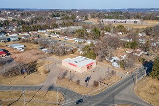 Plus de détails pour 2316 Vine St, Eau Claire, WI - Commerce de détail à louer