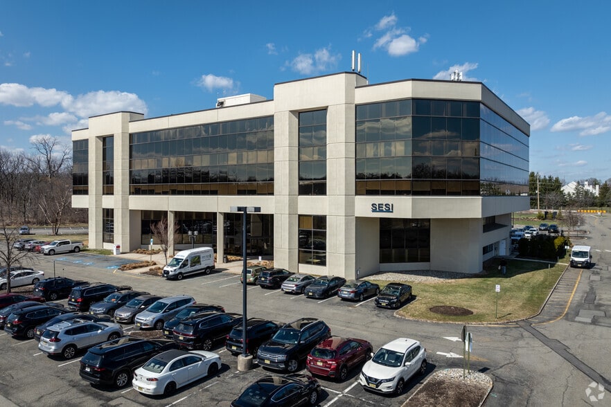959 Route 46 E, Parsippany, NJ for lease - Primary Photo - Image 1 of 10
