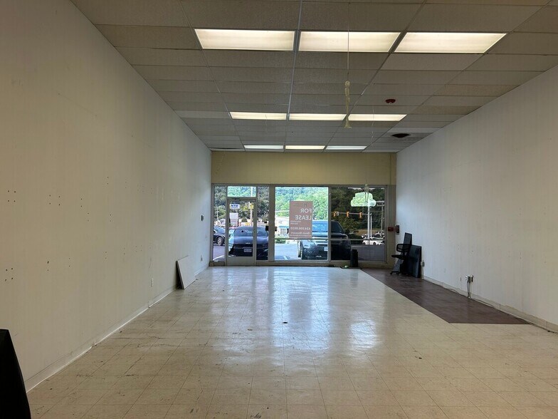 1210 Greenville Ave, Staunton, VA à louer - Photo intérieure - Image 3 de 18