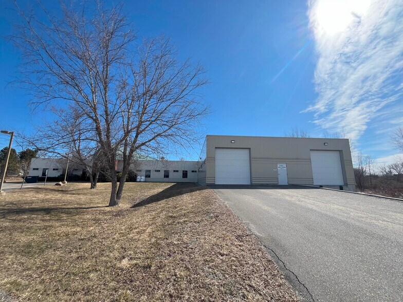 170 Pleasant St, Rockland, ME à vendre - Photo du bâtiment - Image 2 de 21