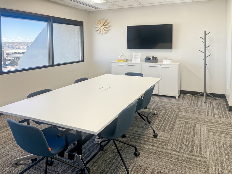3401 Quebec St, Denver, CO à louer - Photo intérieure - Image 2 de 17