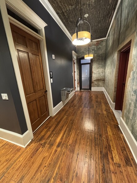 18 E Candler St, Winder, GA for lease - Building Photo - Image 3 of 8