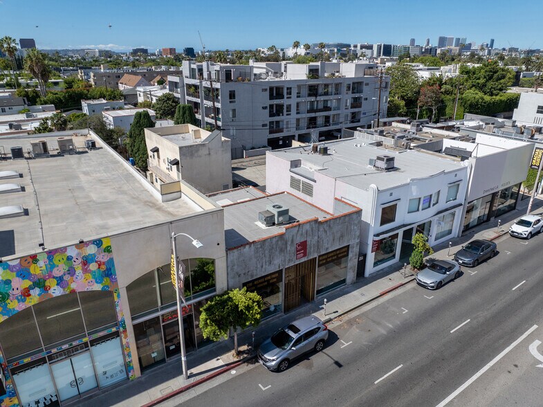 8262 Melrose Ave, Los Angeles, CA à vendre - Photo du bâtiment - Image 2 de 15