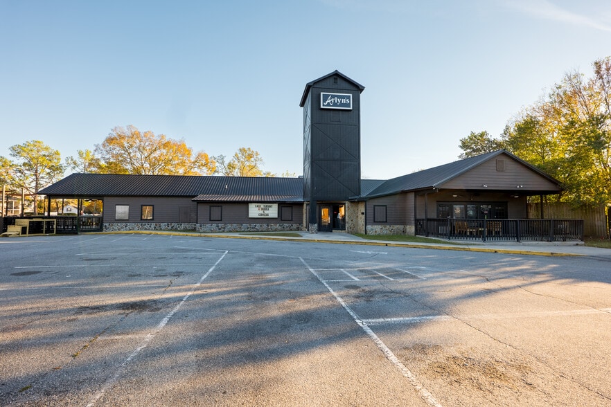 1903 Baytree Pl, Valdosta, GA for sale - Building Photo - Image 2 of 8