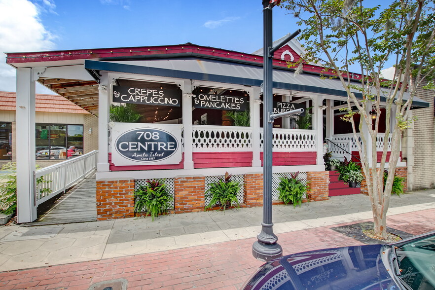 708 Centre St, Fernandina Beach, FL for sale - Building Photo - Image 1 of 1