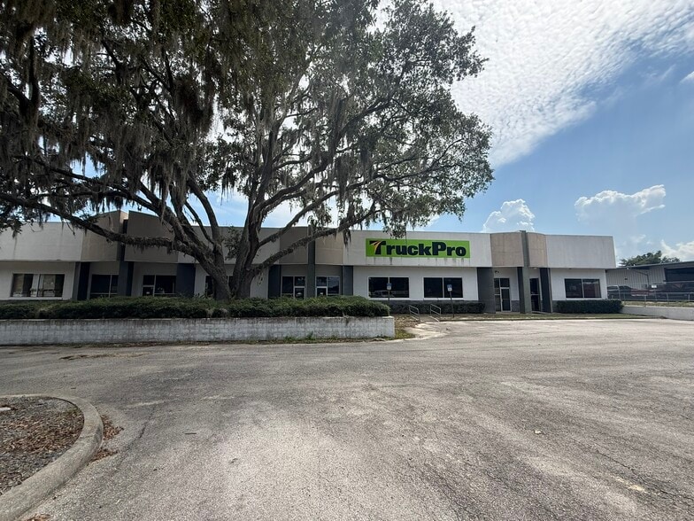 5042 W Highway 40, Ocala, FL for lease - Building Photo - Image 1 of 2