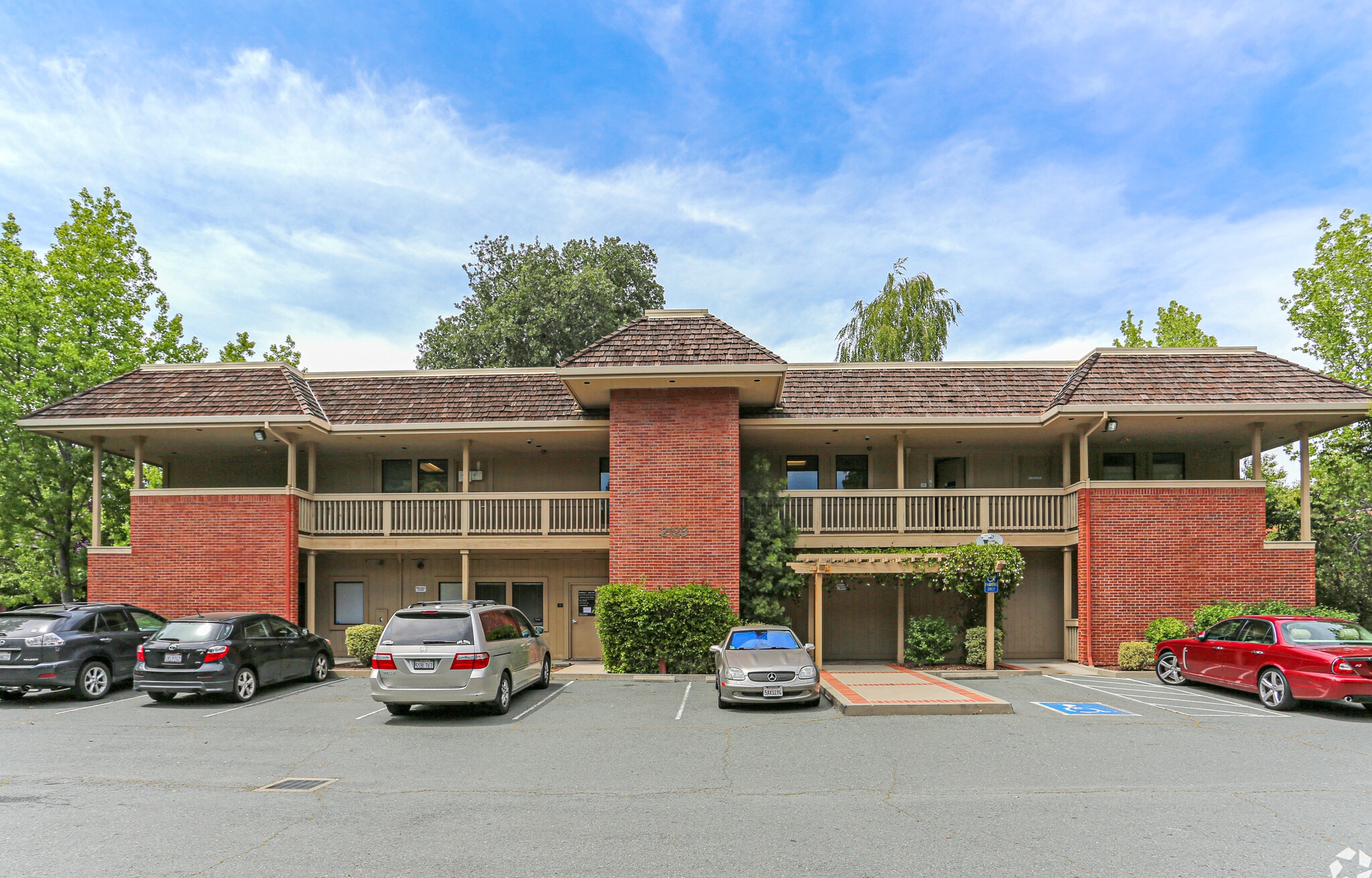 2123 Ygnacio Valley Rd, Walnut Creek, CA for lease Primary Photo- Image 1 of 10