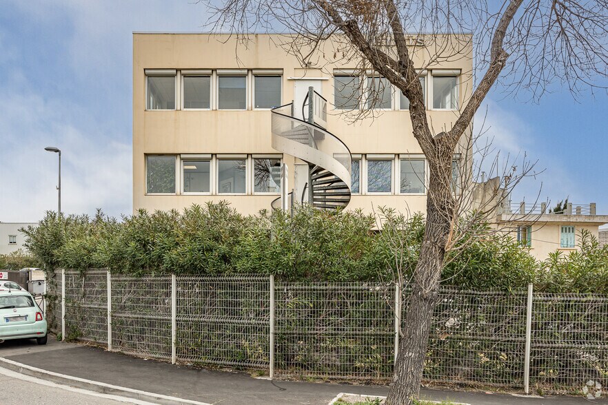 4 Rue Henri Et Antoine Maurras, Marseille à vendre - Photo du bâtiment - Image 2 de 14