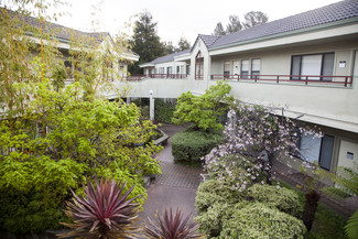 Plus de détails pour 820 Bay Ave, Capitola, CA - Bureau à louer