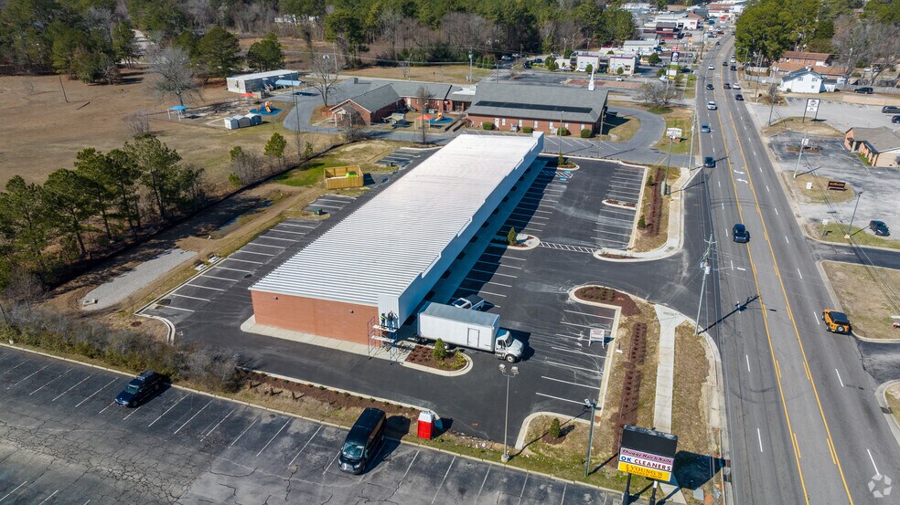 5855 Yadkin Rd, Fayetteville, NC à louer - Aérien - Image 2 de 4