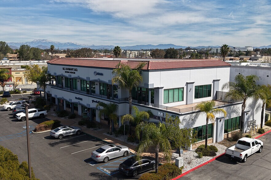 41720 Winchester Rd, Temecula, CA à louer - Photo du bâtiment - Image 2 de 4