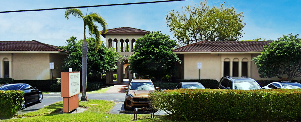 Plantation Buildings portfolio of 2 properties for sale on LoopNet.ca - Building Photo - Image 2 of 4