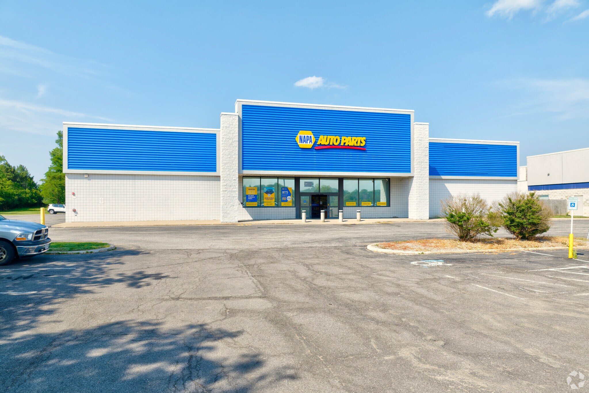 1190 Jefferson Rd, Rochester, NY à vendre Photo principale- Image 1 de 5