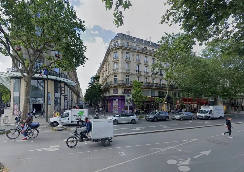 Retail in Paris for lease - Building Photo - Image 2 of 3