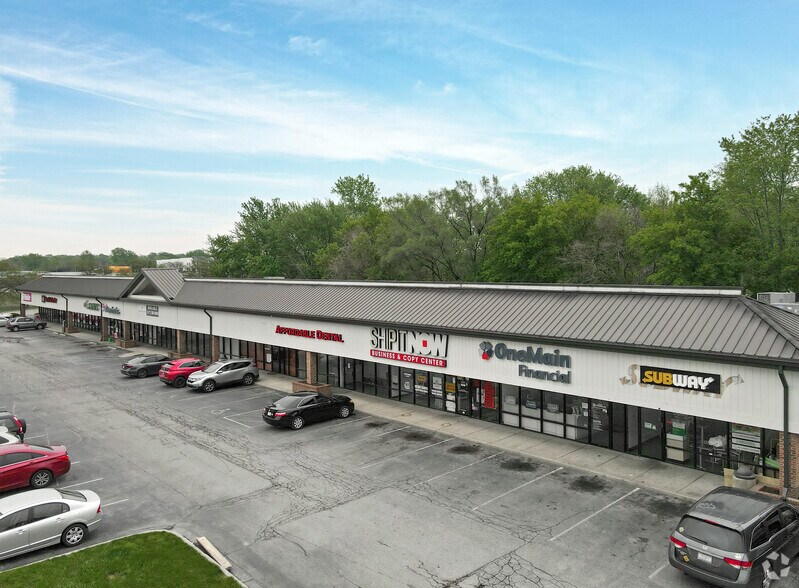 4060-4088 Pendleton Way, Indianapolis, IN à louer - Photo du bâtiment - Image 3 de 3
