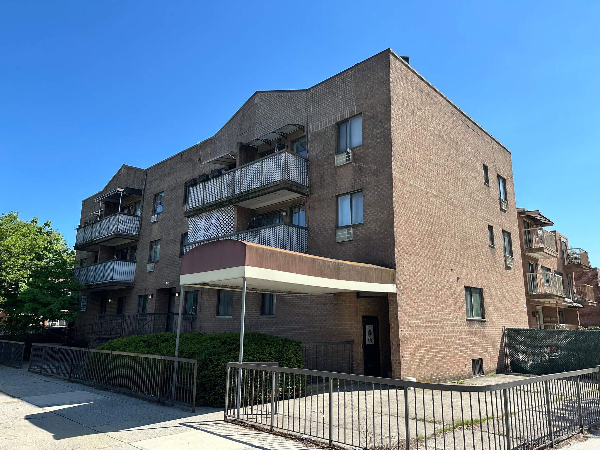 1706 Cropsey Ave, Brooklyn, NY for lease Building Photo- Image 1 of 5