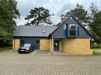 Plus de détails pour Oxford road, Chipping Norton - Bureau à louer