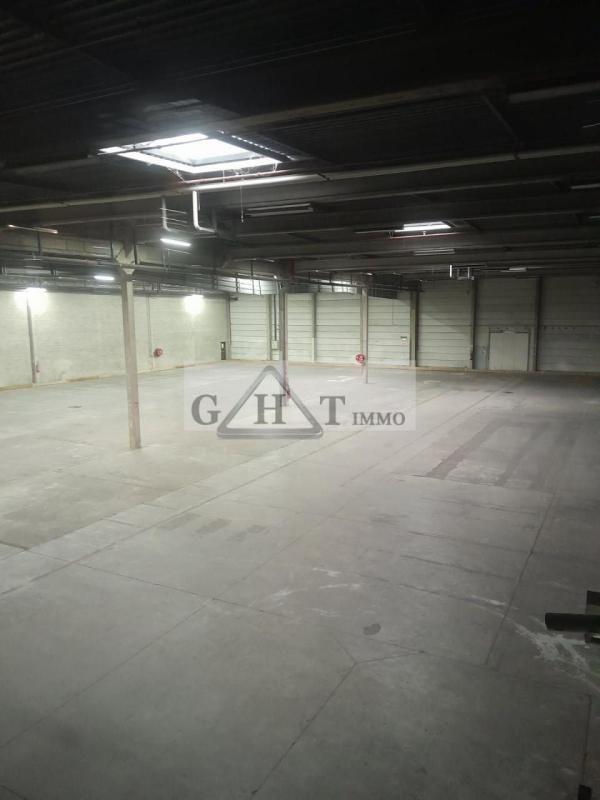 Industrial in Wissous for lease Building Photo- Image 1 of 10