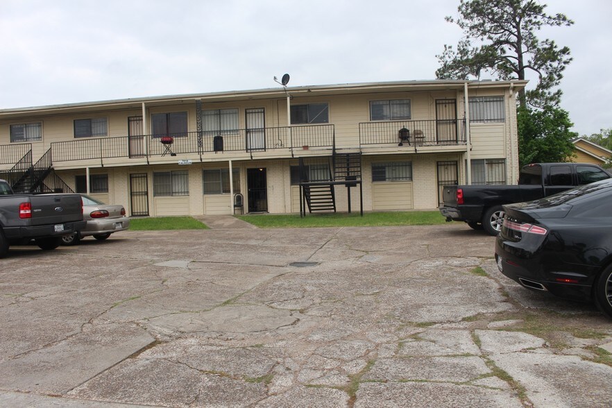 7820 Calhoun Rd, Houston, TX à vendre - Photo du bâtiment - Image 2 de 9