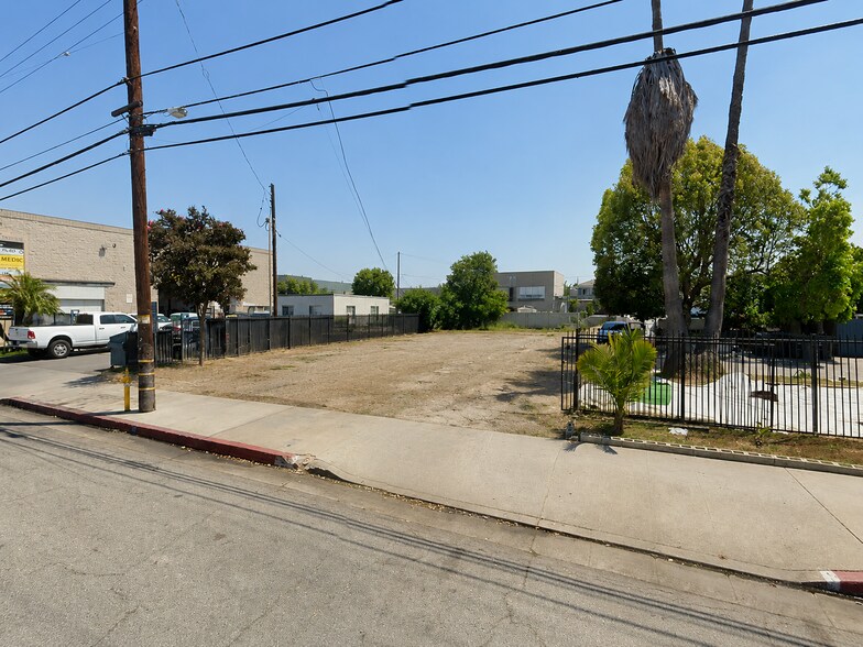 9236 Artesia Blvd, Bellflower, CA à vendre - Photo du bâtiment - Image 2 de 2