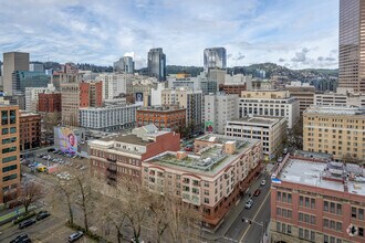 222 SW Pine St, Portland, OR - Aerial  map view