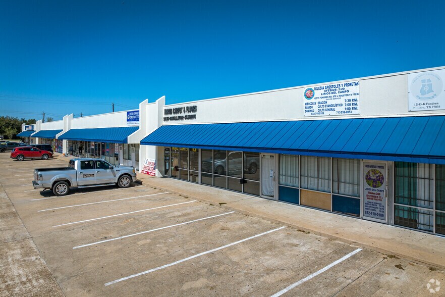 12515-12520 Fondren Rd, Houston, TX à louer - Photo du bâtiment - Image 2 de 12
