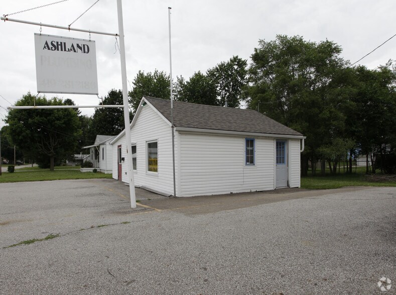 900 E Main St, Ashland, OH à vendre - Photo du bâtiment - Image 2 de 2