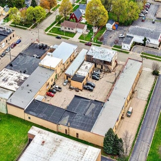 More details for 107-121 N Douglas St, Appleton, WI - Retail for Sale