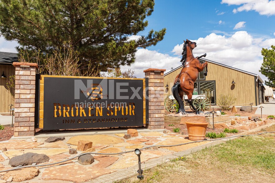 995 E 24 sr, Torrey, UT à vendre - Photo principale - Image 1 de 10