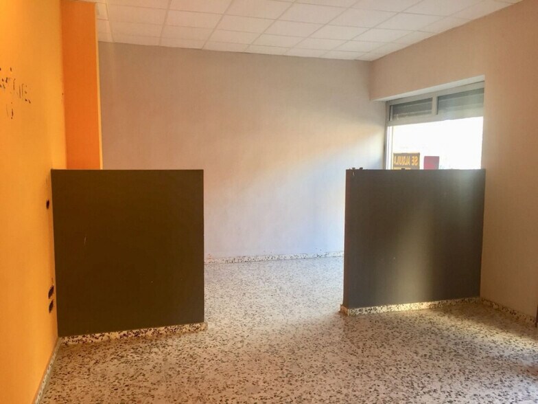 Retail in Elche, Alicante for sale - Interior Photo - Image 3 of 7