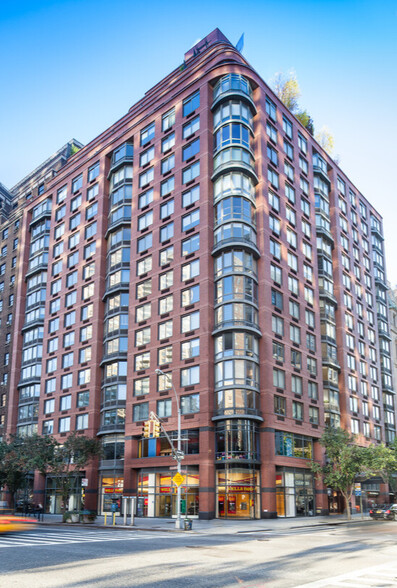 2040 Broadway, New York, NY for sale - Building Photo - Image 1 of 1