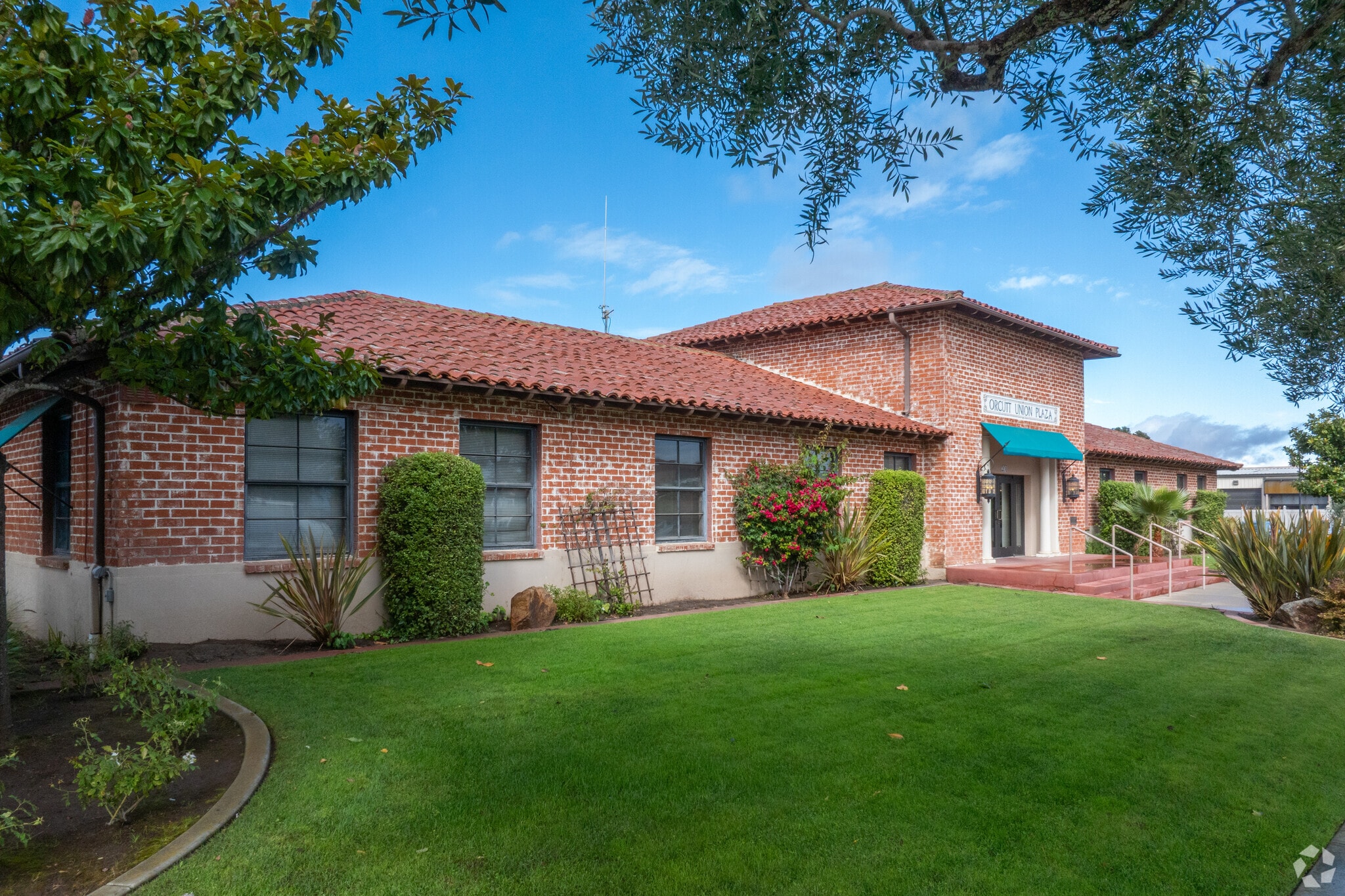 201 S Broadway St, Orcutt, CA for lease Primary Photo- Image 1 of 9