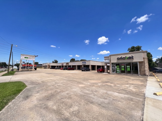 More details for 801 W Main St, League City, TX - Retail for Lease
