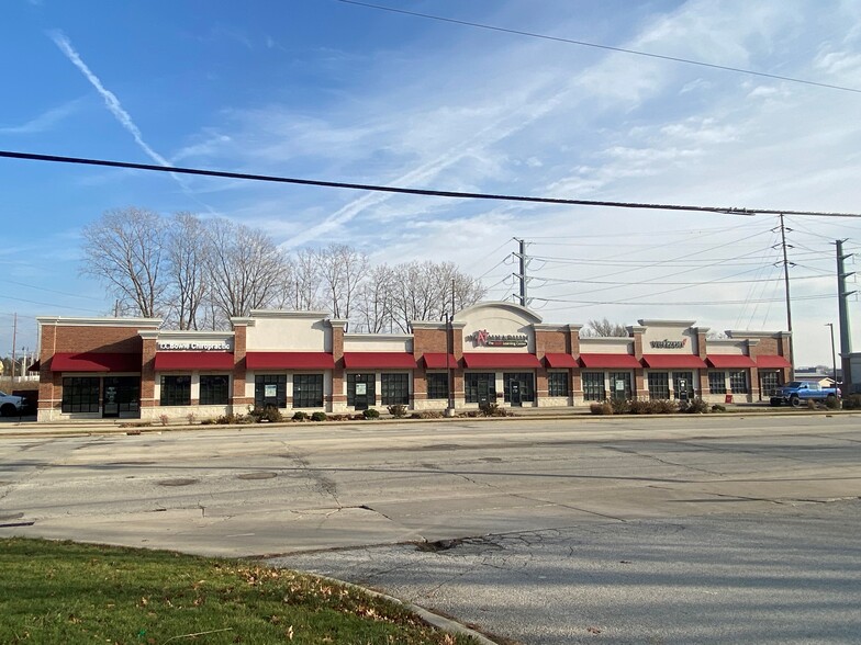 2106 S Neil St, Champaign, IL for lease - Building Photo - Image 1 of 2