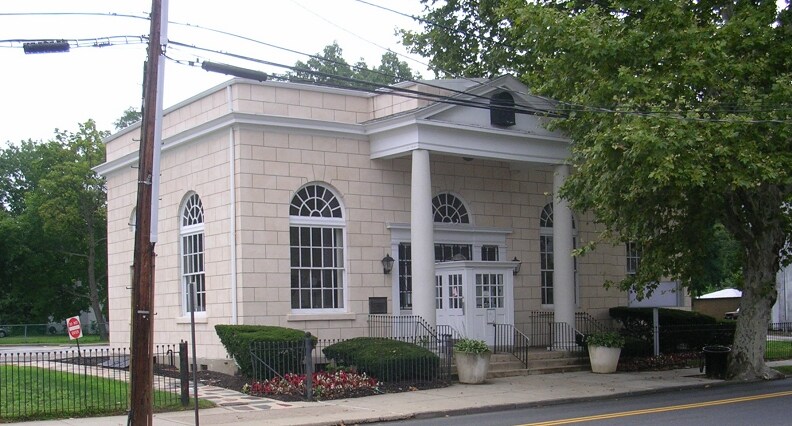 1149 Cooper St, Beverly, NJ à vendre - Photo principale - Image 1 de 3