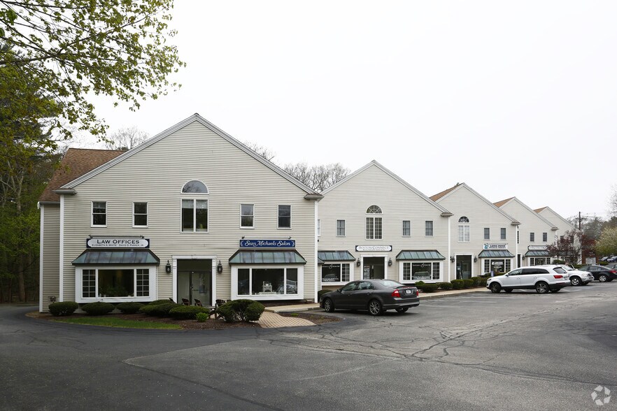 31 Schoosett St, Pembroke, MA à louer - Photo principale - Image 1 de 18